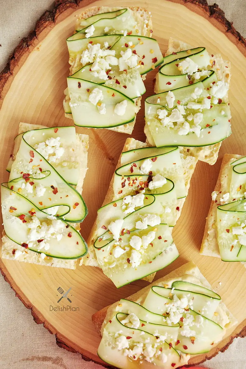 Hummus & Cucumber Toast