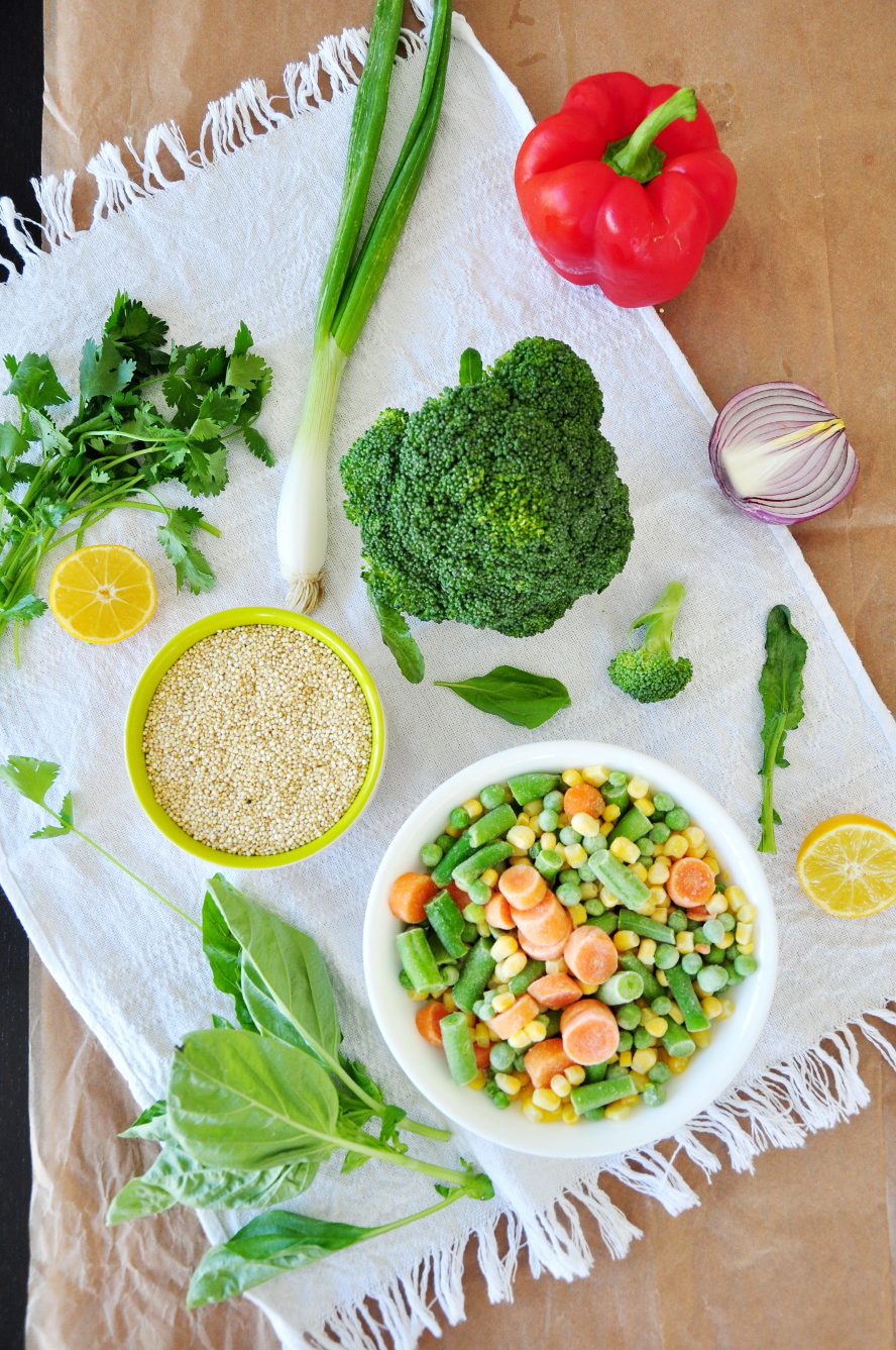 Packed with a variety of vegetables and herbs along with a simple & delicious lemon Dijon dressing, this vegan quinoa bowl is rich in flavor and nutrients.