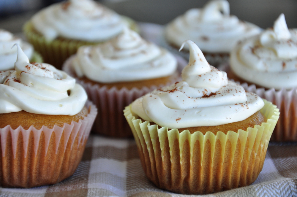 Vegan Golden Vanilla Cupcakes