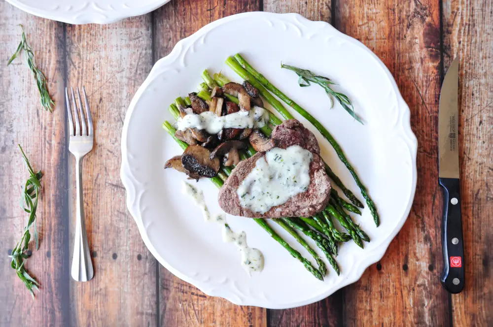30-Minute Perfectly Broiled Steak and Vegetables with Bearnaise