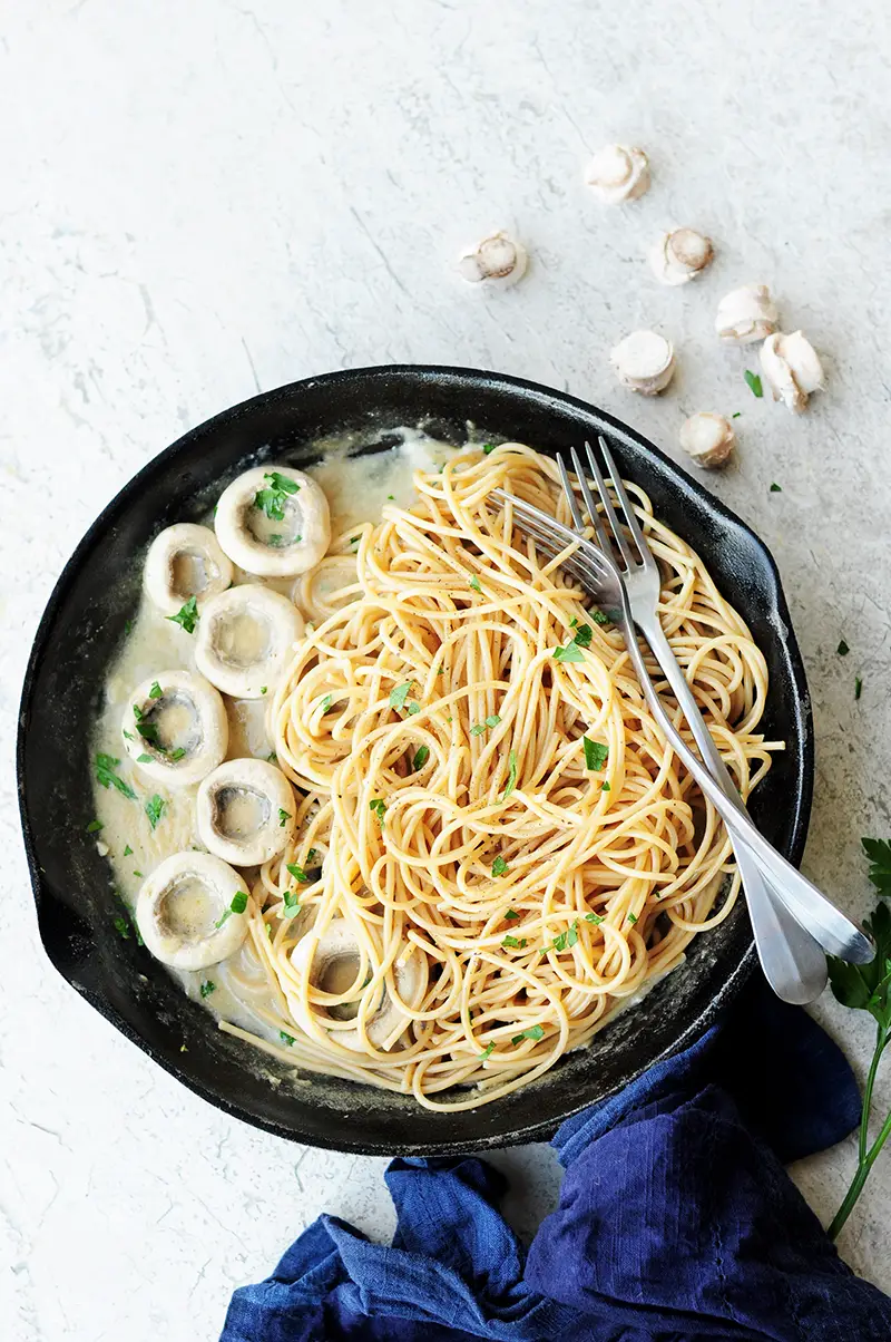 This 20-minute creamy mushroom pasta recipe satisfies your strongest Italian food cravings while providing epic flavor and a boost of nutrition. 