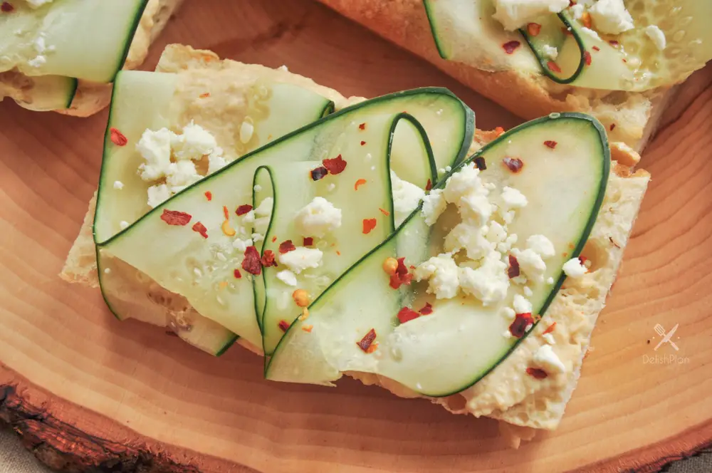 Hummus & Cucumber Toast