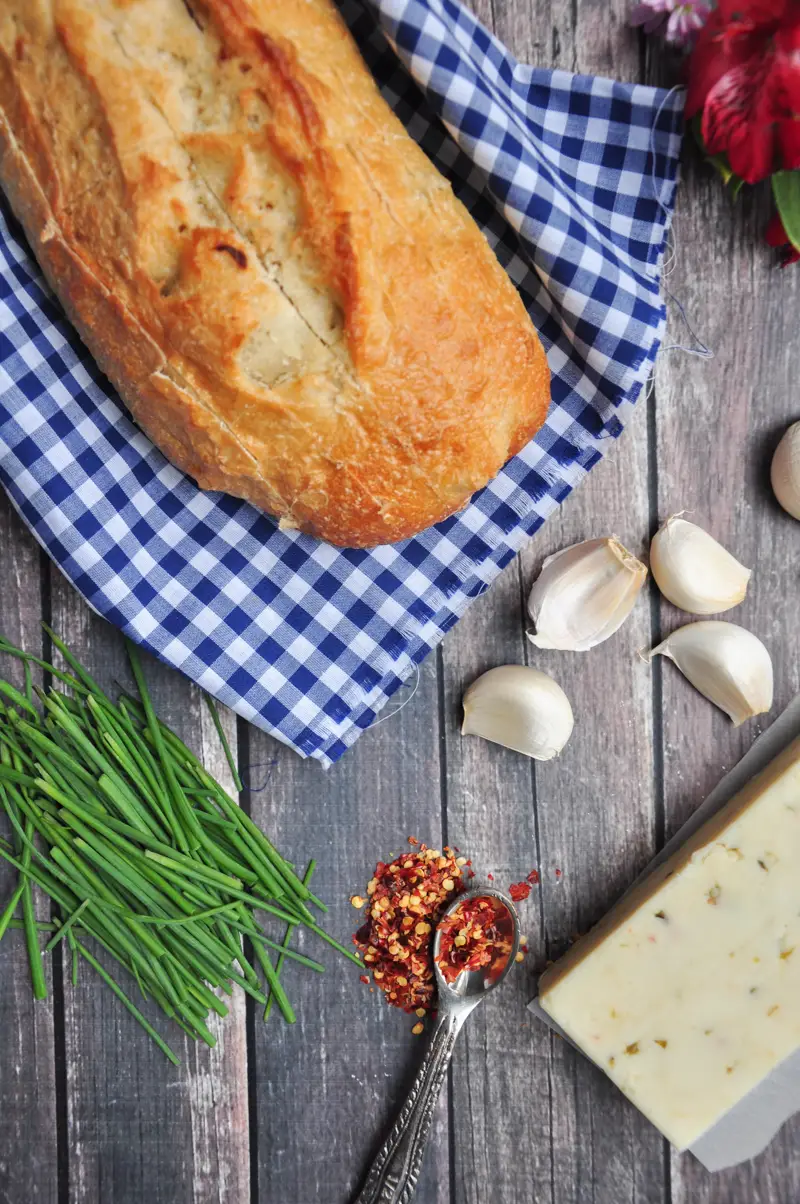 Garlic Pull-Apart Bread