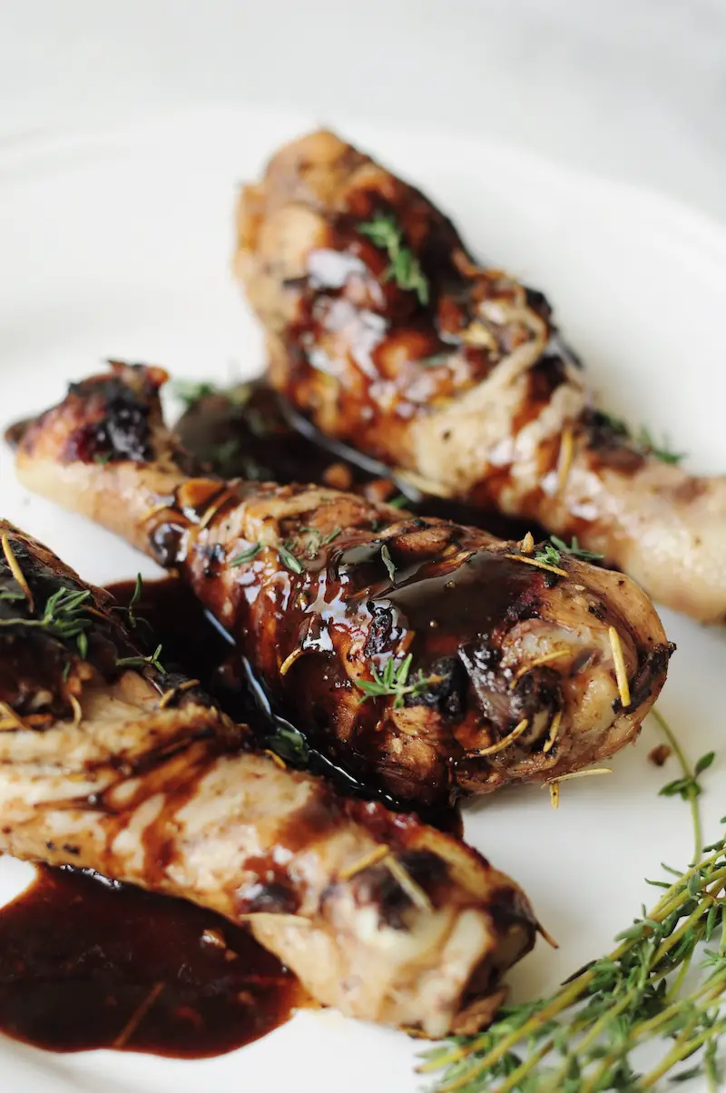 These sous vide chicken legs offer super tender chicken meat along with crispy skin. Drizzled with a delectable honey balsamic sauce, they are fingerlickingly delicious.