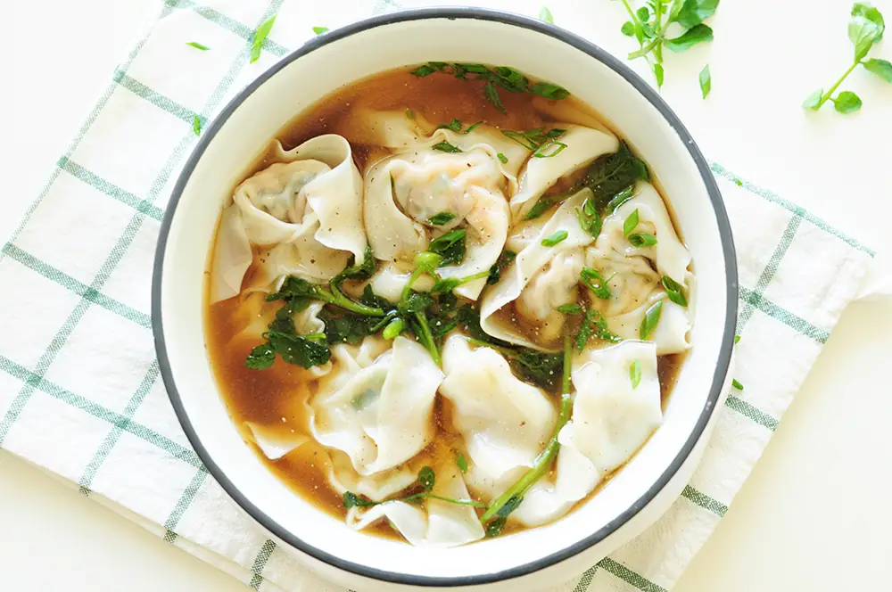 How To Make Wonton Soup Streetsmart Kitchen