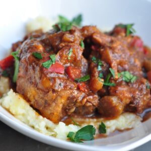 Discover the ultimate sous vide oxtail stew recipe—fall-off-the-bone tender after 14 hours in a rich red wine sauce. Perfect for cozy dinners.
