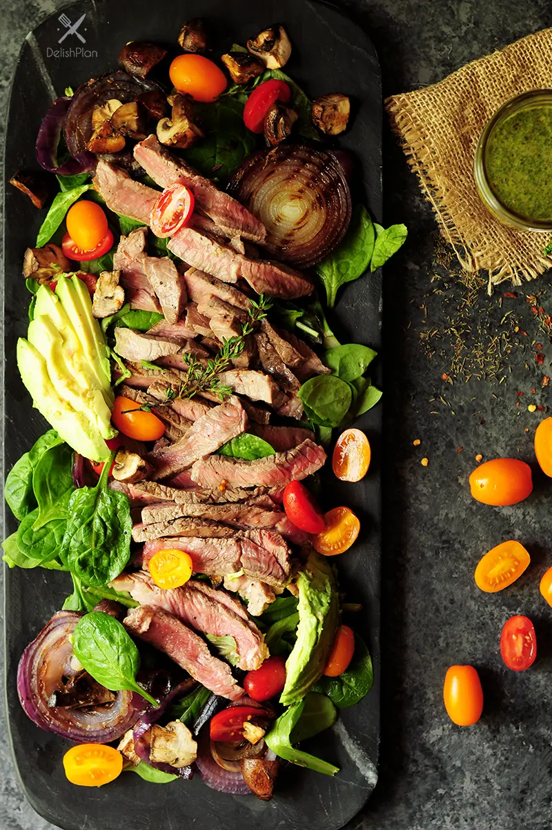 Make salad more exciting by adding succulent steak and chimichurri with this steak salad recipe. You’ll have a healthy and glorious meal in just 30 mins.