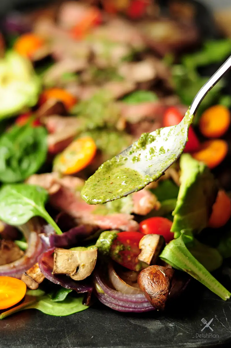 Make salad more exciting by adding succulent steak and chimichurri with this steak salad recipe. You’ll have a healthy and glorious meal in just 30 mins.