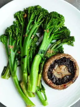 Pan-Steamed Broccolini with Portobello Mushrooms