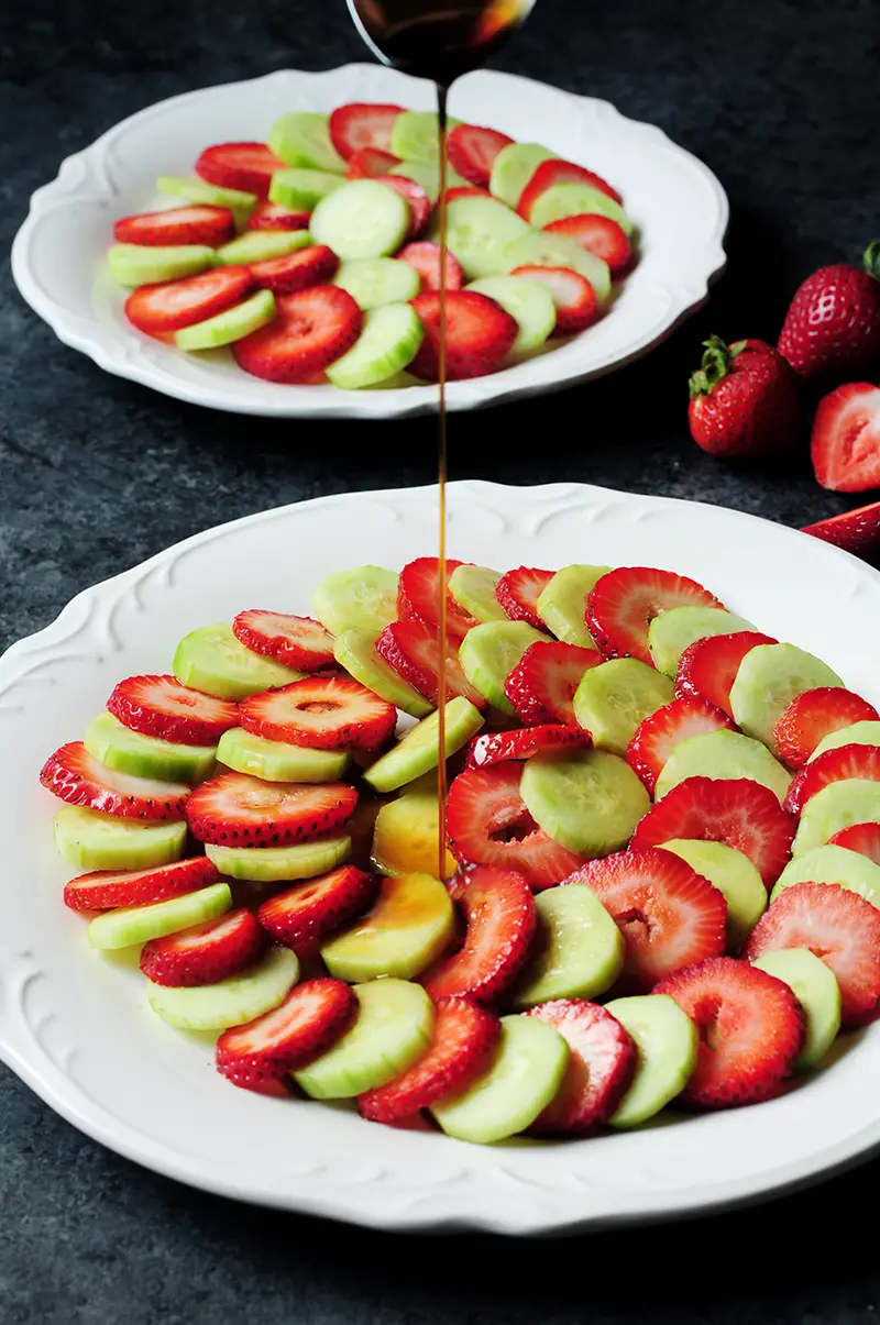 Take a break from the usual salads with this refreshing strawberry cucumber salad with a mix of colors, flavors, and textures, which is perfect for summer.