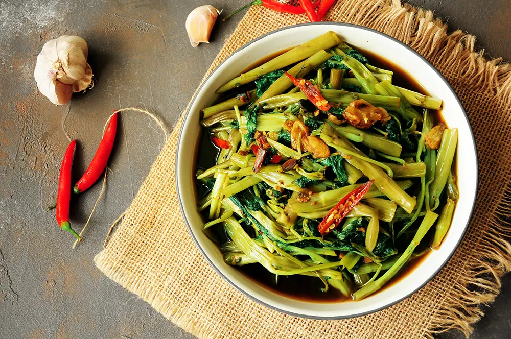 Thai Stir-Fried Water Spinach Recipe